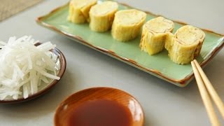 Japanse omeletrol Tamagoyaki [upl. by Glynias207]