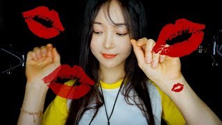 ASMR 100 LAYERED KISSES Whispering Mouth Sounds 100번 덧바르는 입소리 ささやき口音 耳语 口腔音 [upl. by Rehprotsirhc]