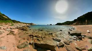 La Plage très secrète et sauvage de Cala Sciumara à Bonifacio en Corse à coté du golf de Spérone [upl. by Aidiruy]