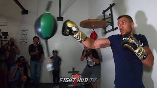 VASYL LOMACHENKO WORKING THE DOUBLE END BAG AS HE FINALIZES TRAINING FOR JORGE LINARES [upl. by Suravart]