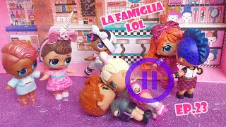 La PAUSA Challenge a New LOL City La Famiglia LOL 🏡 Ep 23 [upl. by Letniuq]