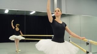 Pirouettes en dedan Online Ballet Class [upl. by Rochella]