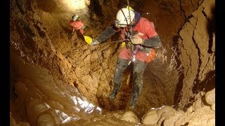 Espeleología Sistema Sima Gesm  Sima de la Luz Exploraciones 2012 [upl. by Feigin616]