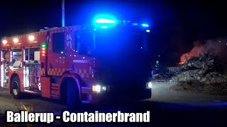 Beredskab Øst StBA Containerbrand  Firetruck Respond [upl. by Uliram473]