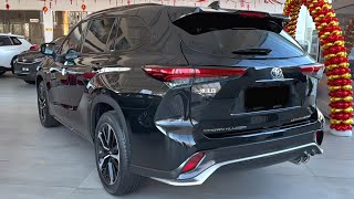 2022 Toyota Crown Kluger hybrid indepth Walkaround [upl. by Nodnrb311]