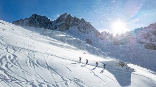 Refuge sommaire à Argentière [upl. by Assirt]