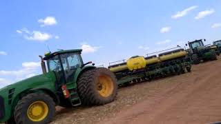 Pulverizador de Sulco Saframax  Safrajet Instalado em Plantadeiras John Deere Serie 21 CCS [upl. by Nnylyahs]