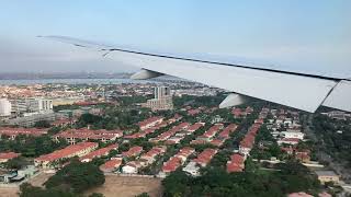 LANDING AT GUAYAQUIL AIRPORT  KLM B777200 [upl. by Ime]