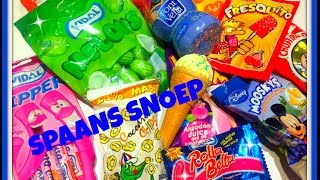 Unboxing en review Spaans snoep [upl. by Boarer]