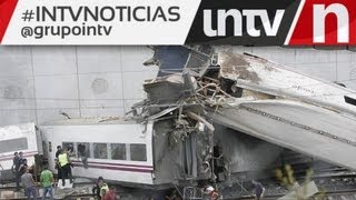 DESCARRILA UN TREN ALVIA EN SANTIAGO DE COMPOSTELA 60 MUERTOS  2472013 [upl. by Ileak434]