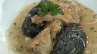 Alcachofas a la importancia con guiso de chipirones  Artichokes with squid stew [upl. by Arakal]