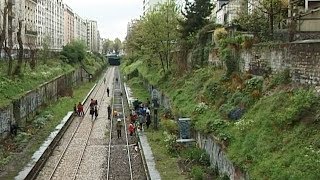 Jardins du Ruisseau en 2001 [upl. by Hanauq493]