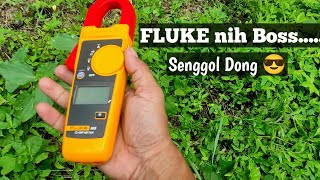 Digital Clamp Meter FLUKE 305 [upl. by Corvese774]