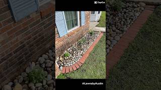 I’m bringing flowerbeds back🕺🌺 landscaping flowerbed diy satisfying [upl. by Chloe]