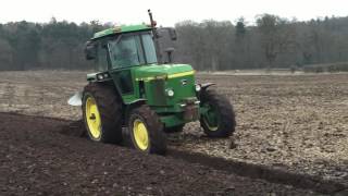 John Deere 4240 Ploughing [upl. by Ainot]