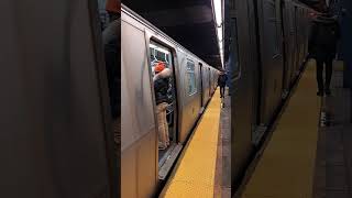 Canarsie Bound R143 L train entering and leaving Montrose Avenue [upl. by Lithea]