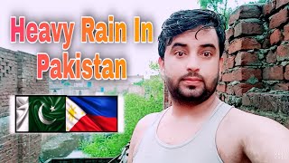 Heavy Rain In Gujranwala Pakistan  Storm Rain  Rose Usman Vlog [upl. by Mastic]