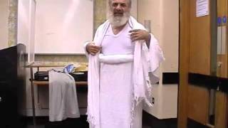 How to Wear Ihram  2 [upl. by Ferris]