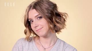 Cómo ondular el pelo corto  Tutorial  Elle España [upl. by Nnahgem]