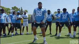 Breiden Fehoko performing to his teammates an ancient Polynesian warrior dance the Haka  Hula Bowl [upl. by Glorianna]